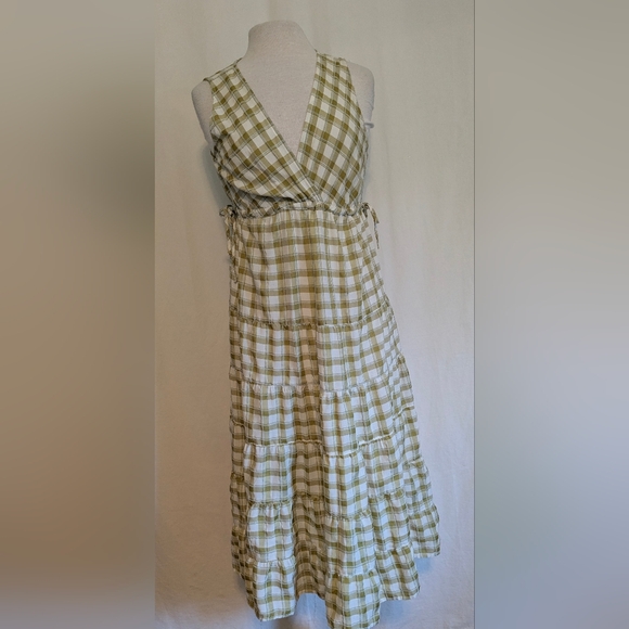 Max Studio Dresses & Skirts - Max Studio Plaid Sleeveless Empire Waist Tiered Midi Dress Large